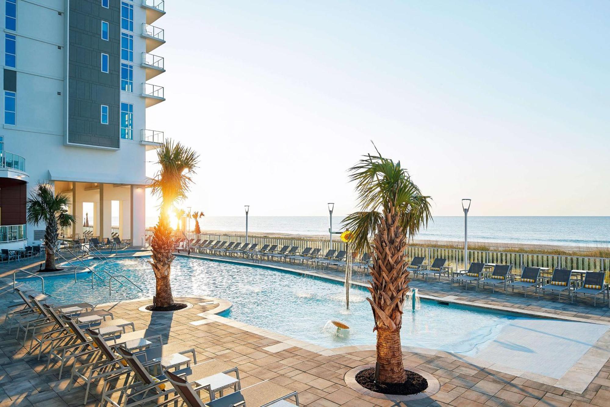 Hilton Grand Vacations Club Ocean Enclave Myrtle Beach Exterior photo